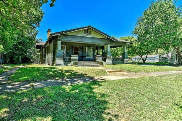 1301 W Woodard Street, Denison, TX 75020