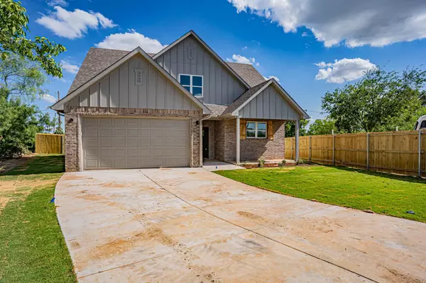 Granbury, TX 76048,5605 Belaire Circle