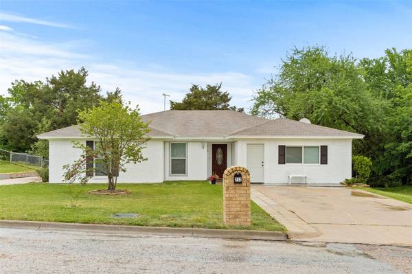 212 E Maple Street, Keene, TX 76059