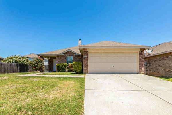 596 Creekbend Street, Crowley, TX 76036