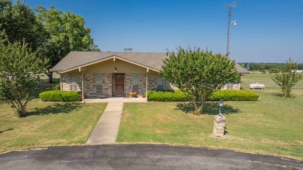 6292 County Road 4102, Greenville, TX 75401