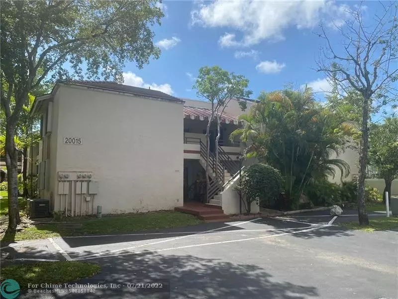 Miami, FL 33179,20015 NE 3rd Ct  #6