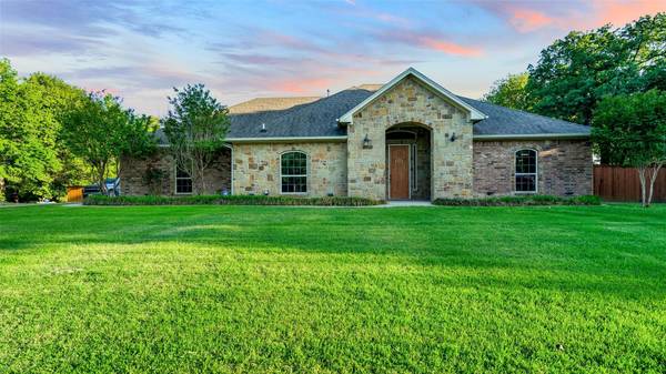 216 Overton Ridge Circle, Weatherford, TX 76088