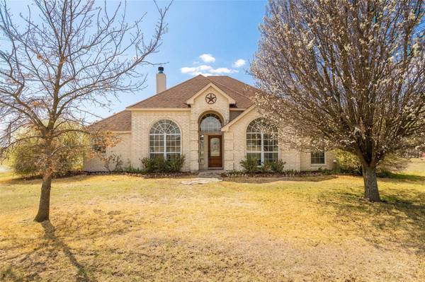 231 Dove Hill Lane,  Weatherford,  TX 76088