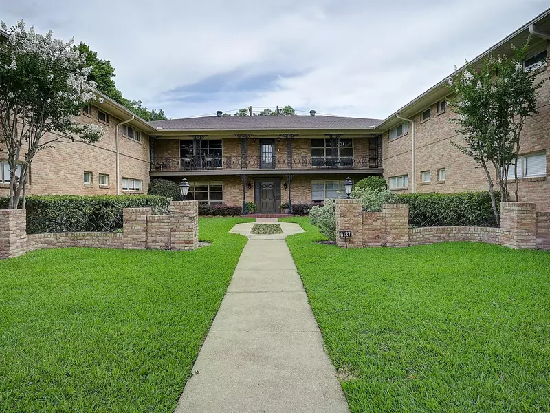 6127 Bandera Avenue #A, Dallas, TX 75225