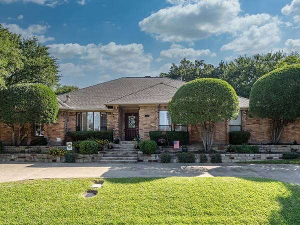 415 Moran Drive, Highland Village, TX 75077