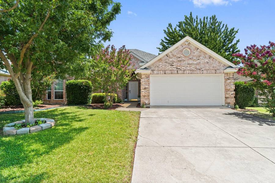 1612 Stratford Drive, Mansfield, TX 76063