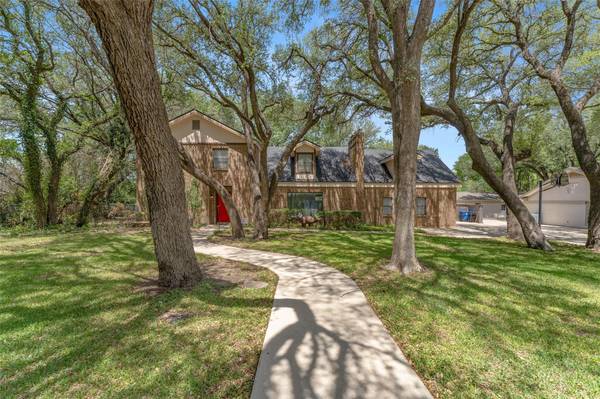 206 Quail Run, Brownwood, TX 76801