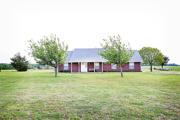 2335 Orchard Road, Bowie, TX 76230