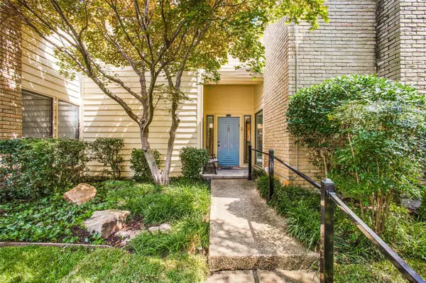 Dallas, TX 75248,6123 White Rose Trail