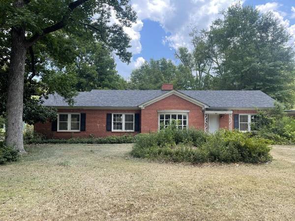 401 Forest Avenue, Mansfield, LA 71052