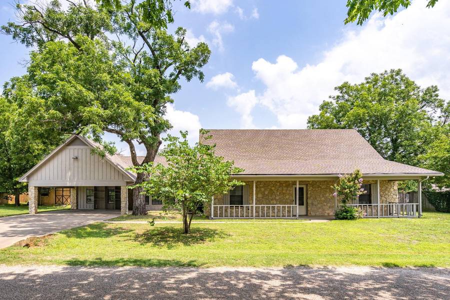 301 Claunch Street, Maypearl, TX 76064