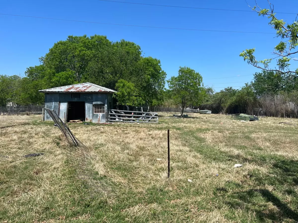 Azle, TX 76020,182 Overland Trail