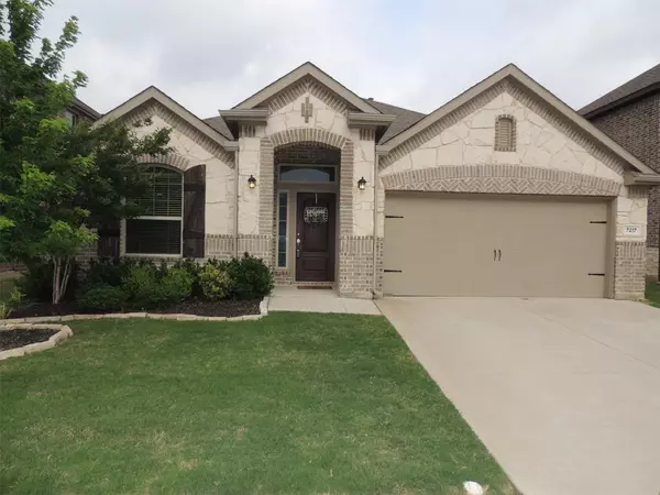 7217 Laguna Del Campo Trail, Fort Worth, TX 76131