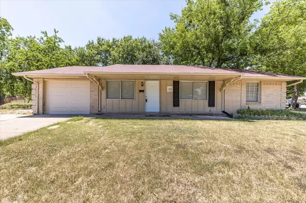 Granbury, TX 76048,312 S Cherry Lane