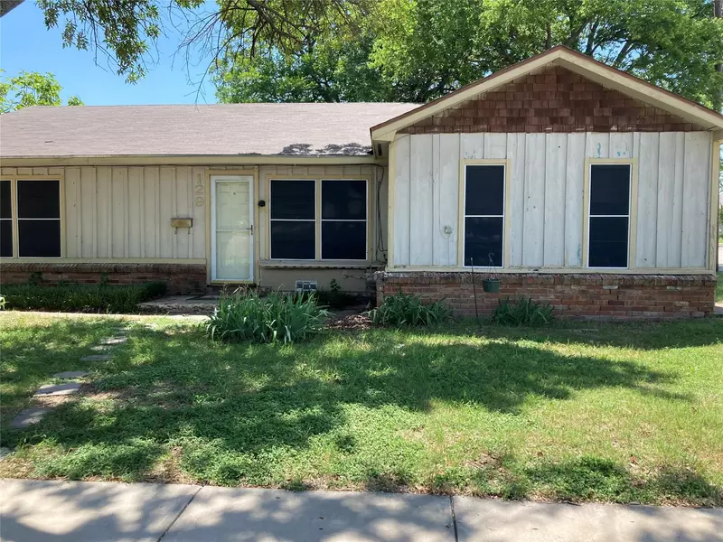 129 Western Avenue, Saginaw, TX 76179