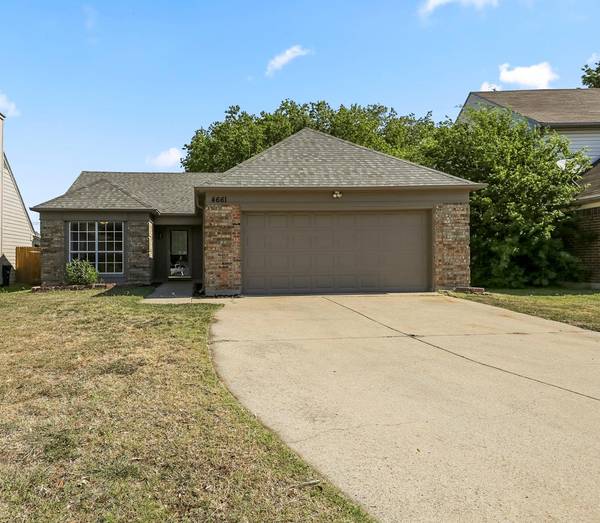 4661 Feathercrest Drive, Fort Worth, TX 76137