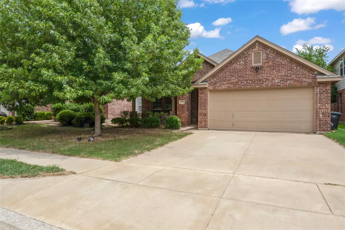 Fort Worth, TX 76244,11512 Round Leaf Drive