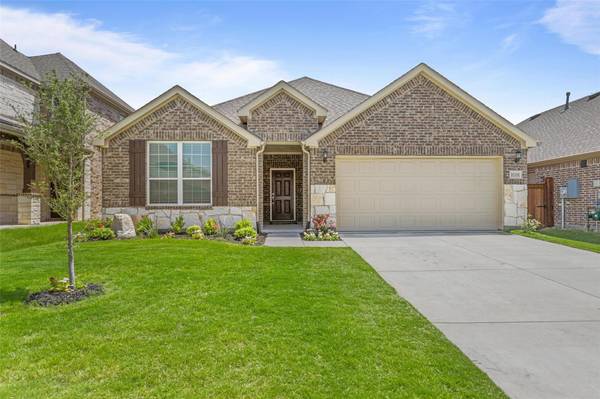 2725 Thornhill Lane, Mansfield, TX 76084