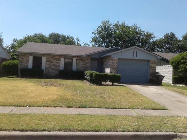 734 Meadow Mead Drive, Allen, TX 75002