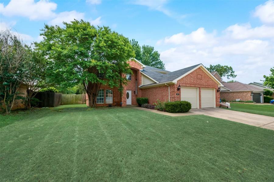 322 Ashley Oak Lane, Lake Dallas, TX 75065