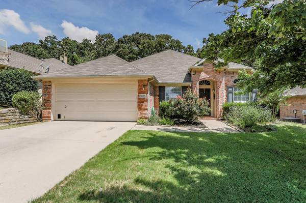 1657 Knoll Ridge Circle, Corinth, TX 76210