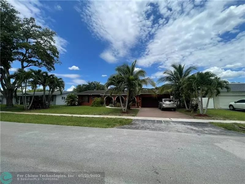 7451 NW 12th St, Plantation, FL 33313