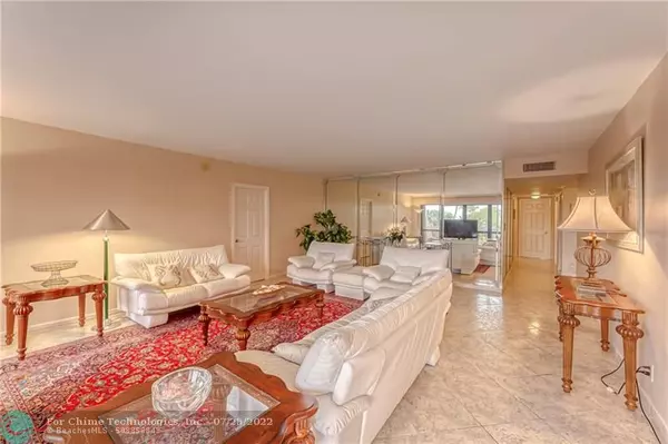 Lauderdale By The Sea, FL 33308,4900 N Ocean Blvd  #310