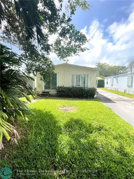 3012 SW 52nd St, Fort Lauderdale, FL 33312