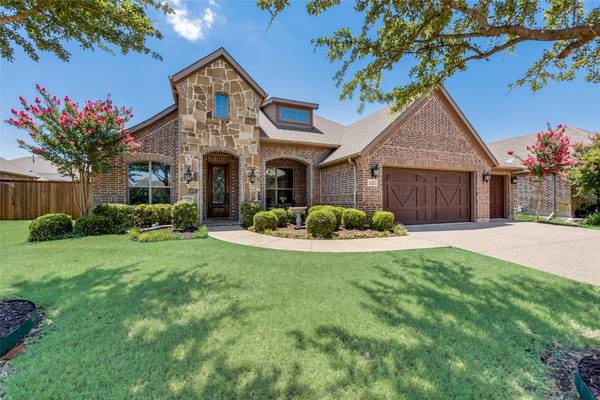 1221 Grayhawk Drive, Forney, TX 75126