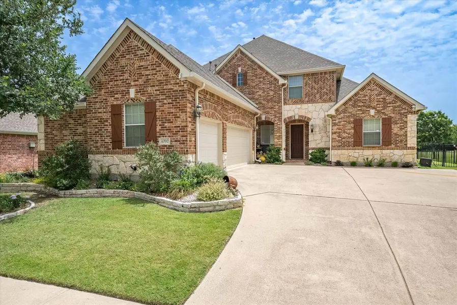 6702 Lake Meadow Lane, Sachse, TX 75048