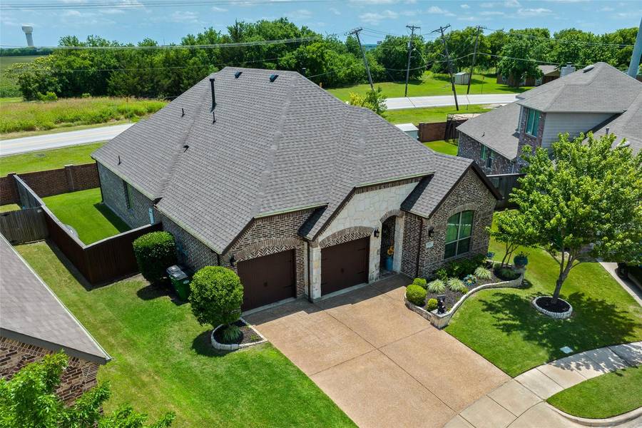 808 Ruffian Way, Fate, TX 75087