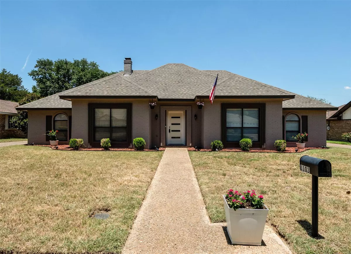 Arlington, TX 76012,1103 Briarcliff Drive