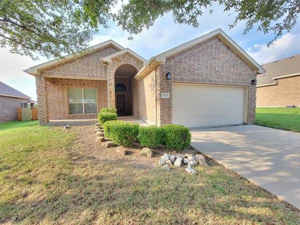 713 Saline Creek Drive, Glenn Heights, TX 75154