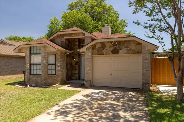 1805 Woodhall Way, Fort Worth, TX 76134