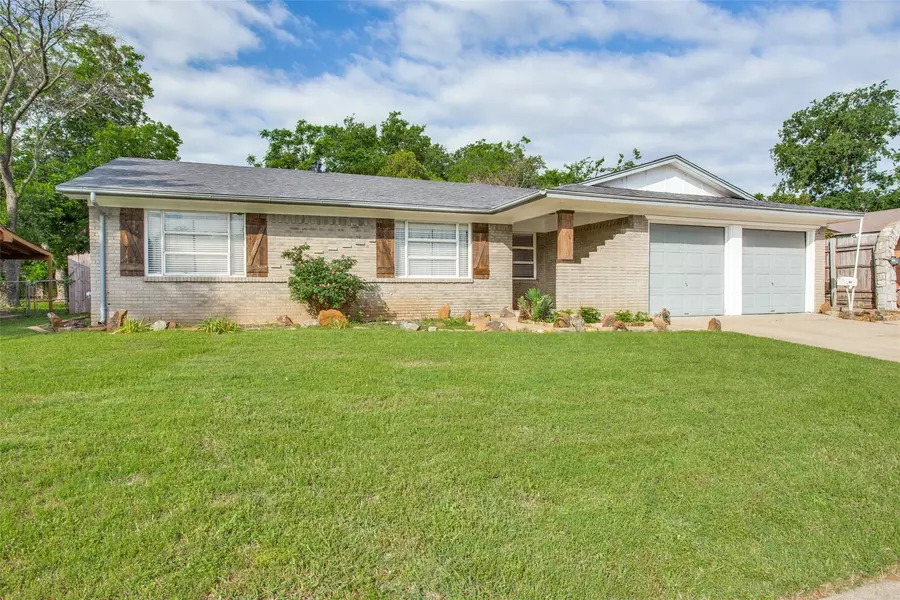 1420 Cloverdale Drive, Fort Worth, TX 76134