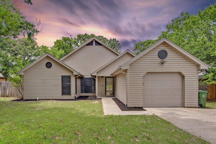 5604 Lordsburg Trail, Arlington, TX 76017