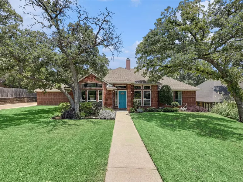 1709 Deauville Court, Fort Worth, TX 76112