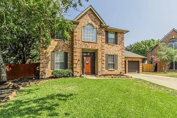 2100 Mikasa Drive, Arlington, TX 76001