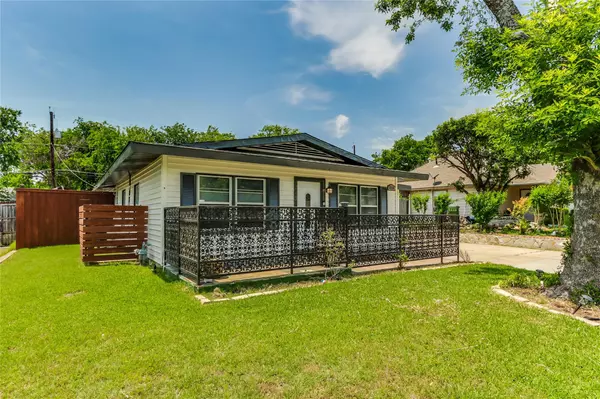 2113 S 5th Street,  Garland,  TX 75041