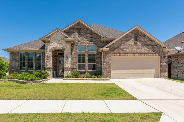 1828 Dunstan Drive, Fort Worth, TX 76052