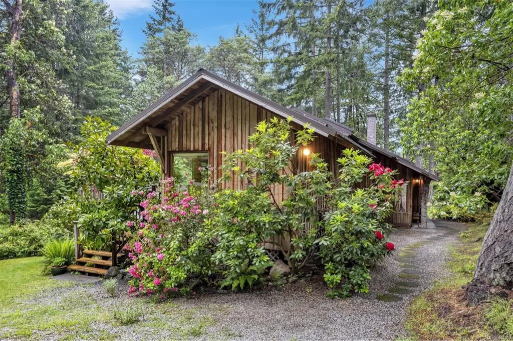 Salt Spring, BC V8K 1M7,242 South Bank Dr