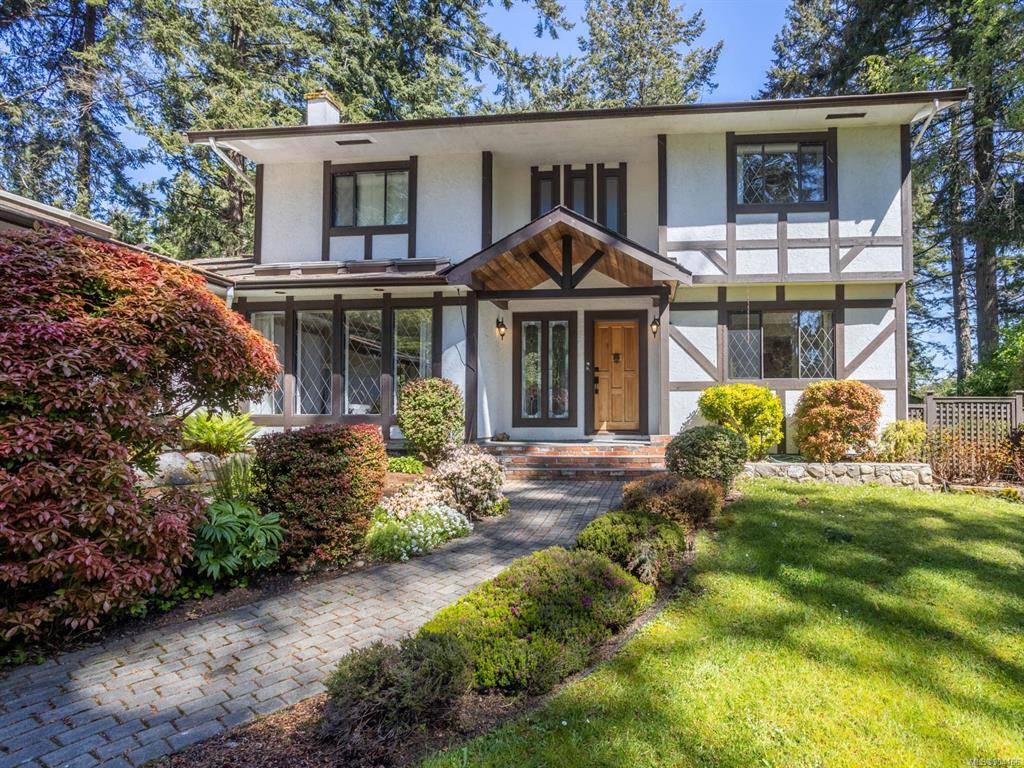 North Saanich, BC V8L 3R9,624 Downey Rd