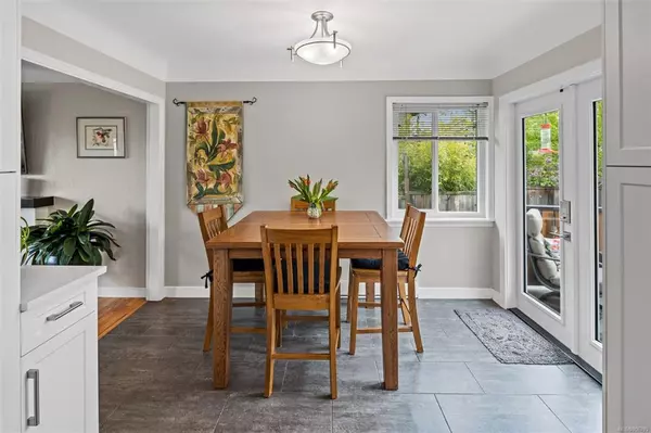 Saanich, BC V9A 1J8,247 Obed Ave