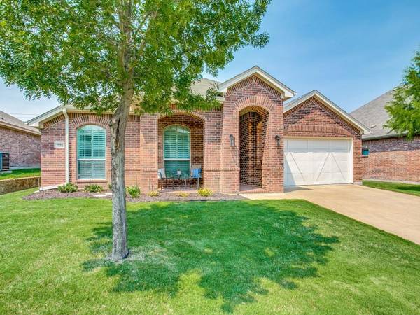 10964 Silver Horn Drive, Fort Worth, TX 76108