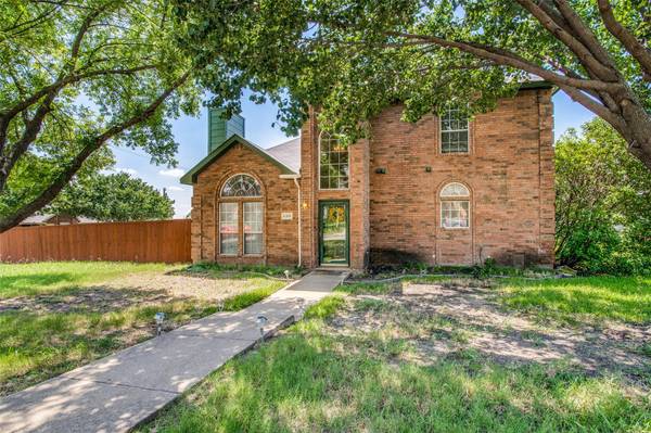 6301 Shorecrest Drive, Rowlett, TX 75089