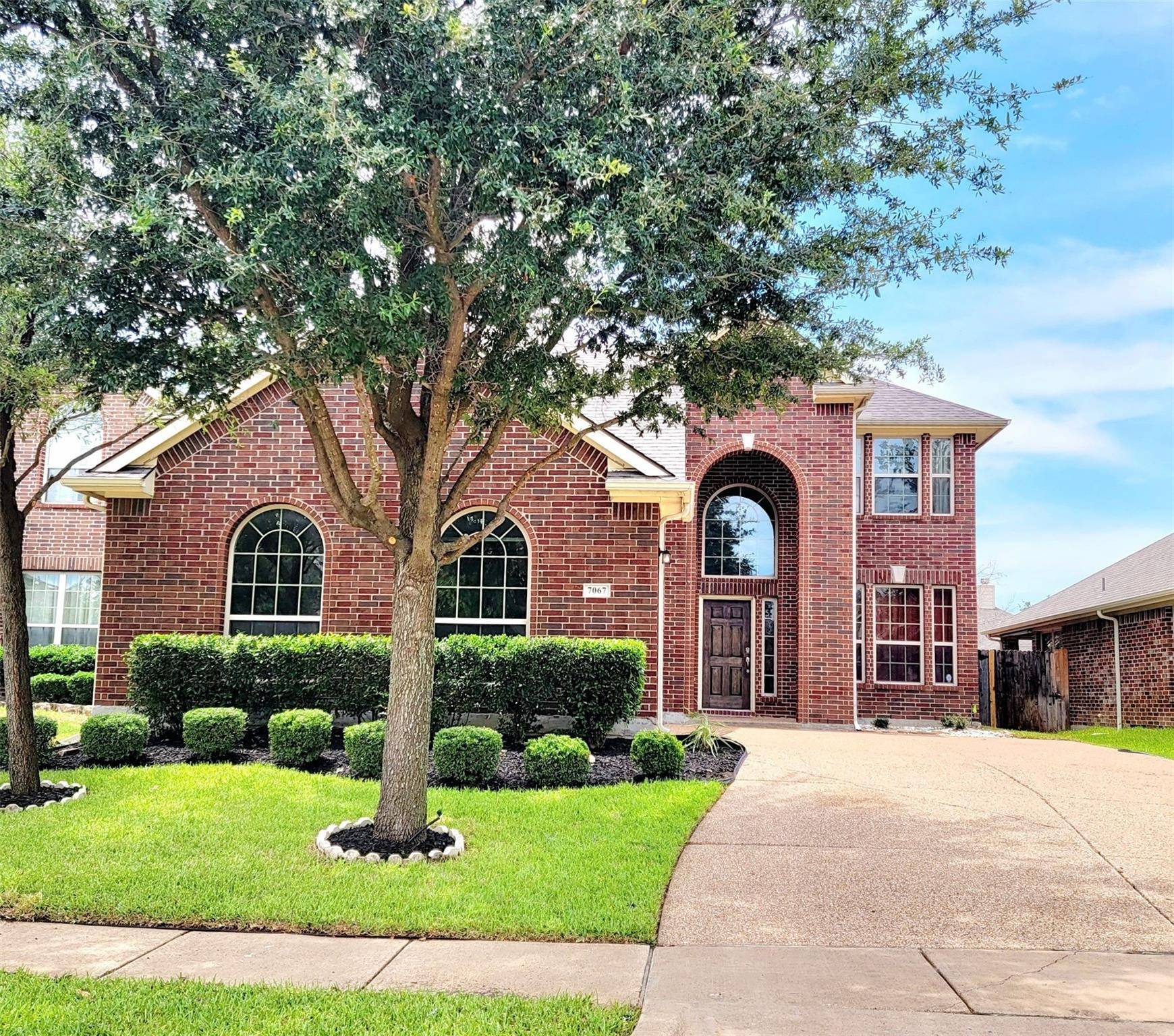 7067 Sea Star Drive, Grand Prairie, TX 75054