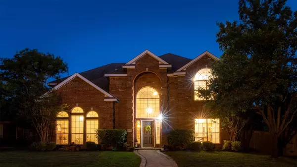 4214 Glistening Springs, Rowlett, TX 75088-6494