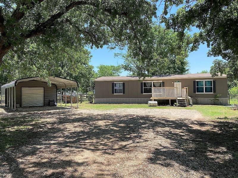 1545 Northshore Road, Hawk Cove, TX 75474