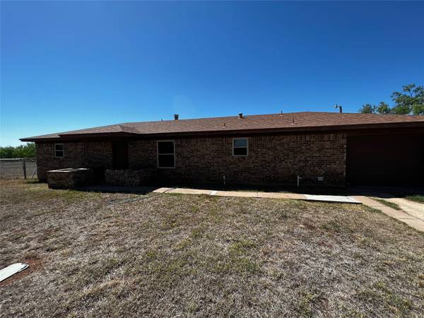 1367 County Road 415, Merkel, TX 79536